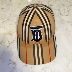 【BURBERRY】William TB Logo Ball Cap/追跡+関税+全国送料込み org.jpg